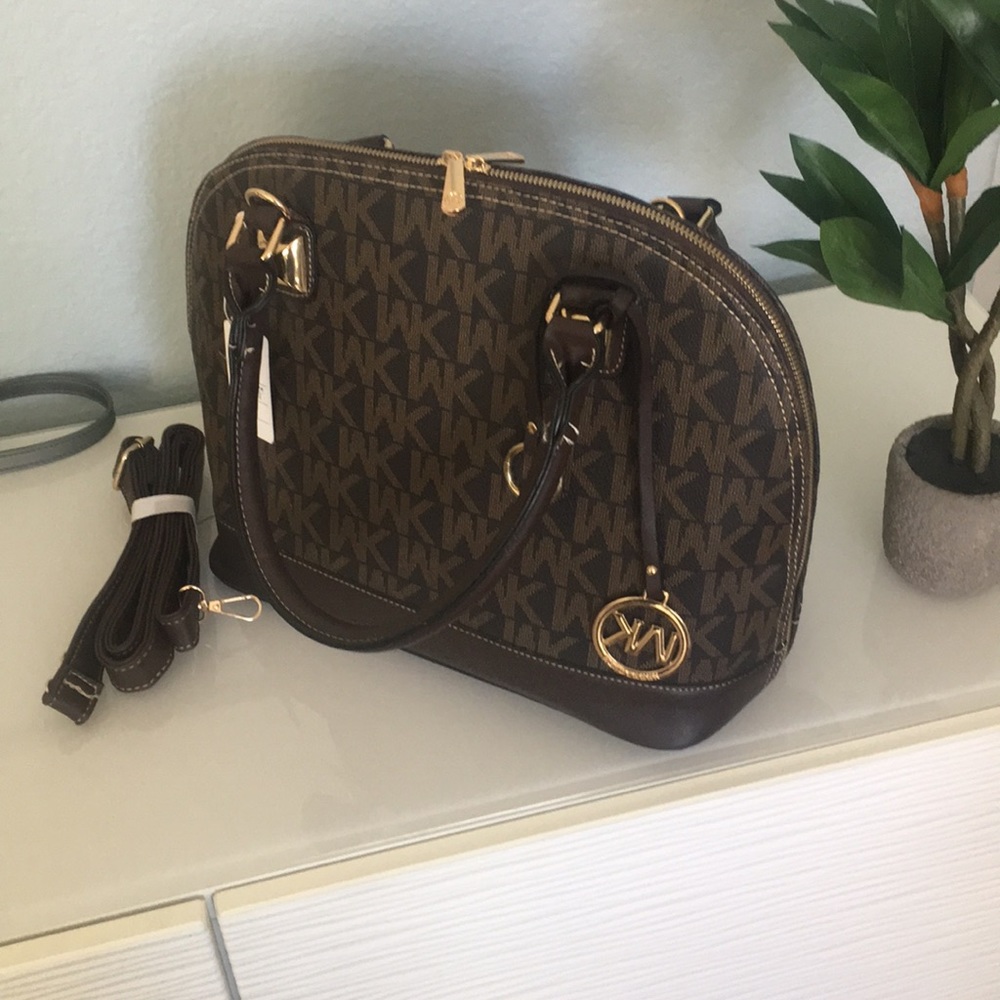 Handbags - Picture 3 of 3